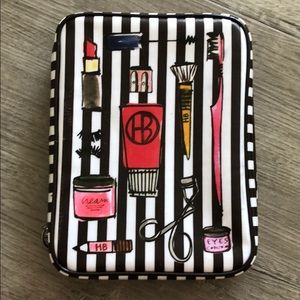 Henri Bendel makeup brushes and cosmetic case